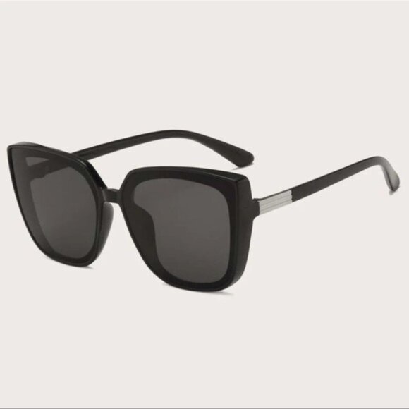 Black Oversized Square Retro Sunglasses Tinted New with Case - Picture 3 of 5